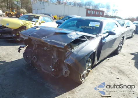 2017 Dodge Challenger Gt from USA, damaged, VIN 2C3CDZGGXHH652077